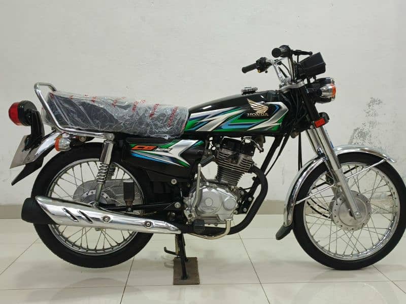 Honda CG 125 2023 Model 3