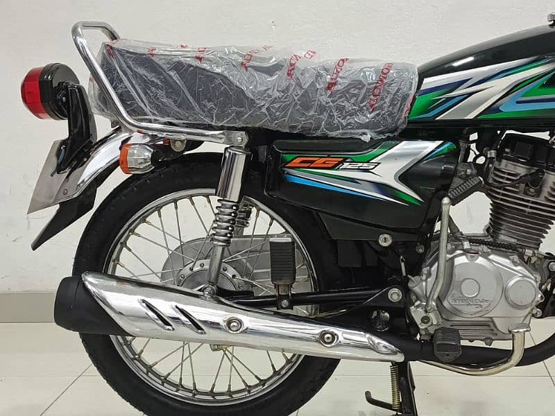 Honda CG 125 2023 Model 4