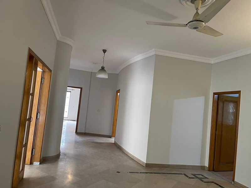 1 kanal upper Portion For Rent In DHA Phase 5 Lahore 0