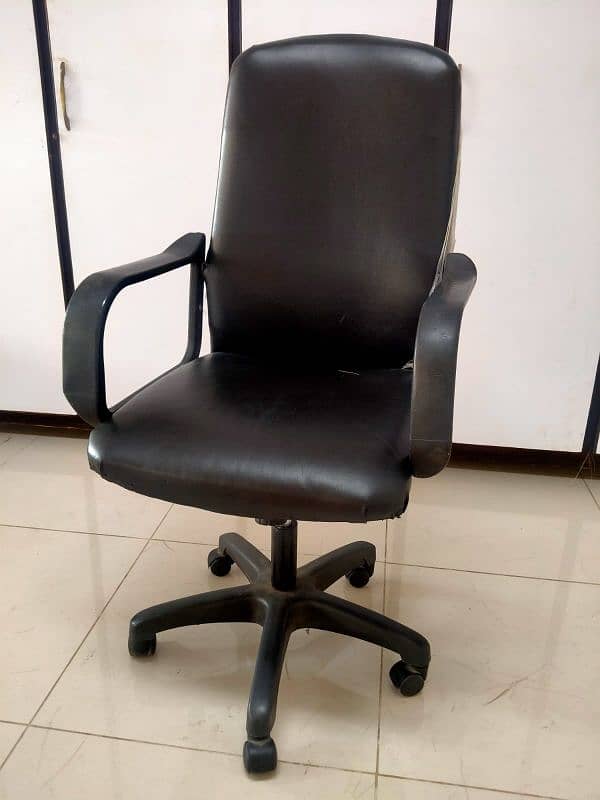 office revolver chair 0