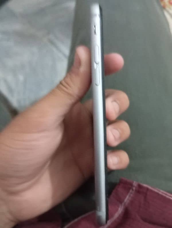 iPhone 6 non pta 64 gb  in good condition 10/10 3