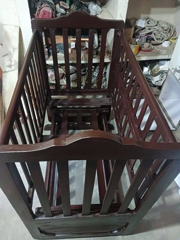 wooden Beby cot 3