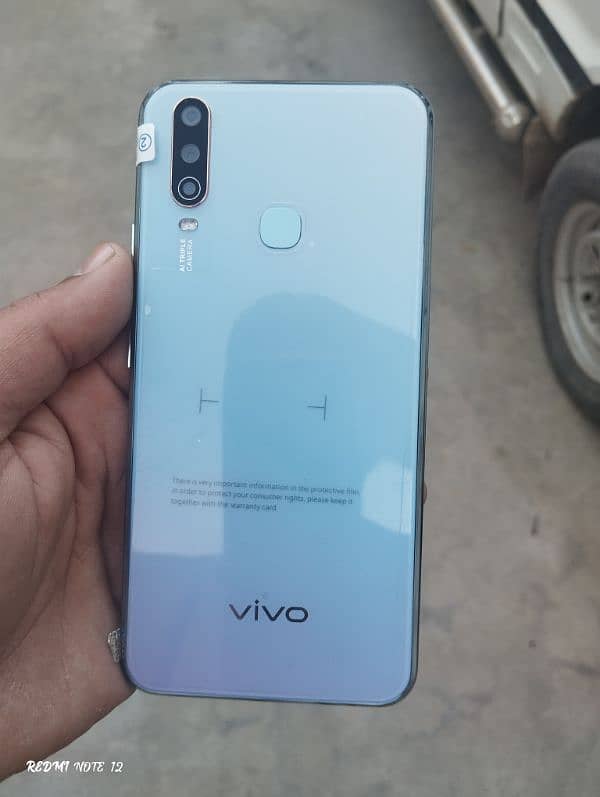 Vivo Y17 mobil 4/128 freesh kit 3