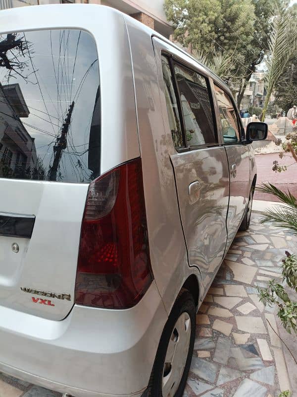 Suzuki Wagon R 2017 3