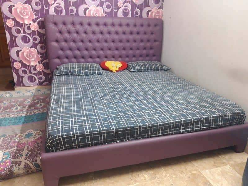 Double Bed Queen Size 0