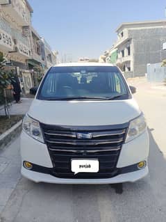 Toyota Noah 2019