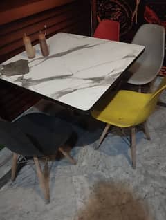 pizza Restaurant table chairs