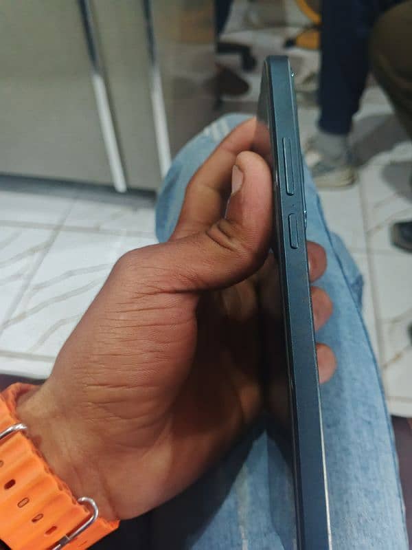 oppo Reno f11 8/256 mobile all okay hai 4