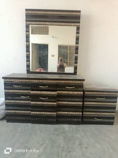 Dressing table with side table