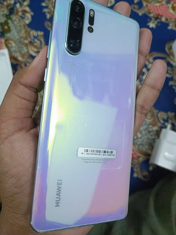 Huawei P30 pro only 1 month used 2