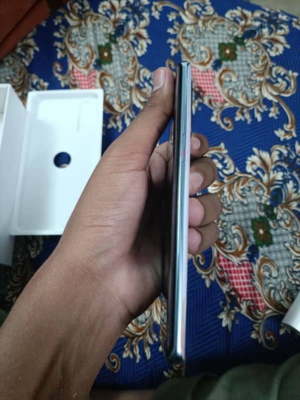 Huawei P30 pro only 1 month used 8