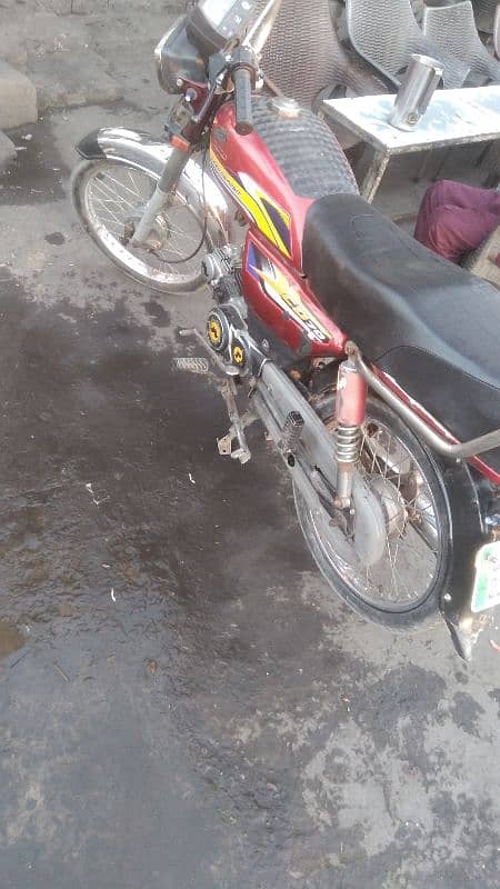 United bike in running condition  khareedo or chalao 5