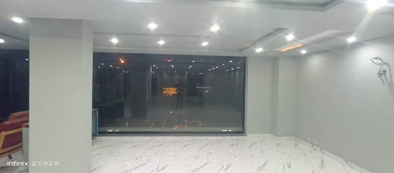 8 Marla Luxury Hall Available For Rent in Nishter Block Bahria Town Lahore 6