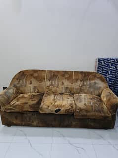 Complete Sofa Set Available for Sale