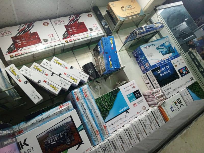 SOOPER OFFER 32 SLIM SAMSUNG LED TV 03228083060 0
