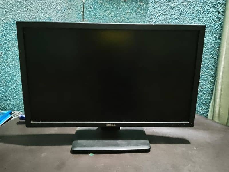 LCD 18 inch 1