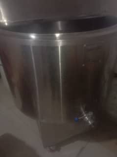 Milk chiller 300litre