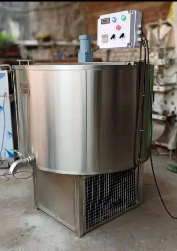 Milk chiller 300litre 3