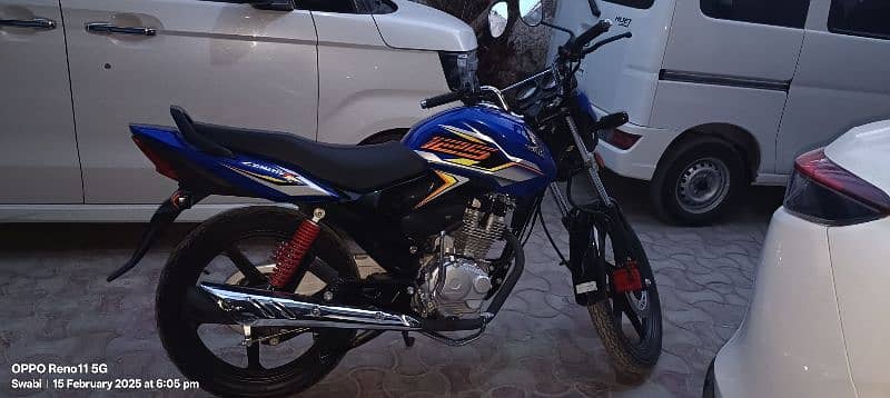 Honda cb125f brand new 1