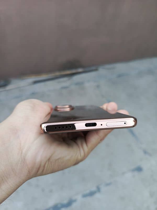 Vivo V40 E 0