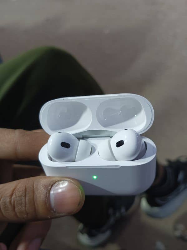 Apple Airpods Pro (2nd Generation) 1