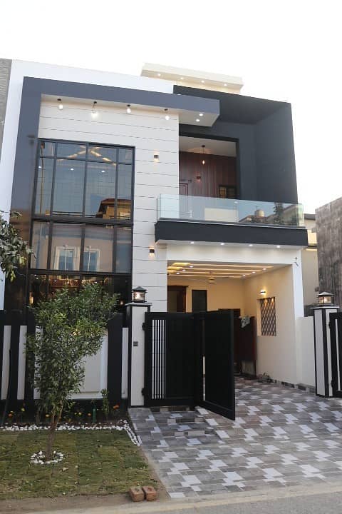 Elegant 05 Marla House for Sale in Eden Value Homes Lahore 1