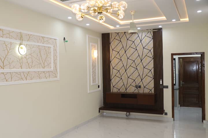 Elegant 05 Marla House for Sale in Eden Value Homes Lahore 6