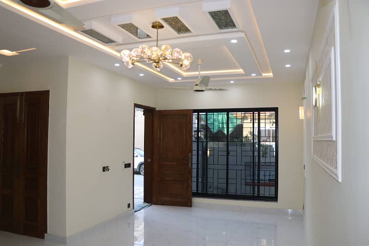 Elegant 05 Marla House for Sale in Eden Value Homes Lahore 7