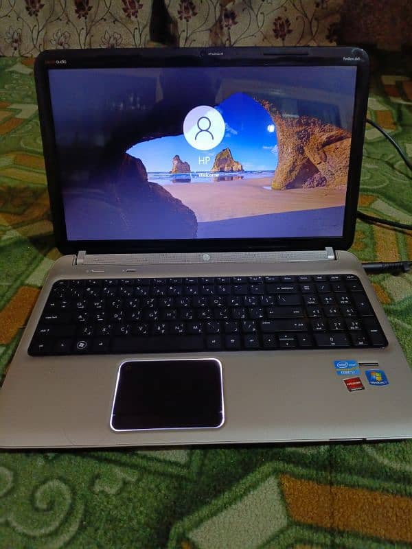 Hp laptop Core i7 2nd Generation 0