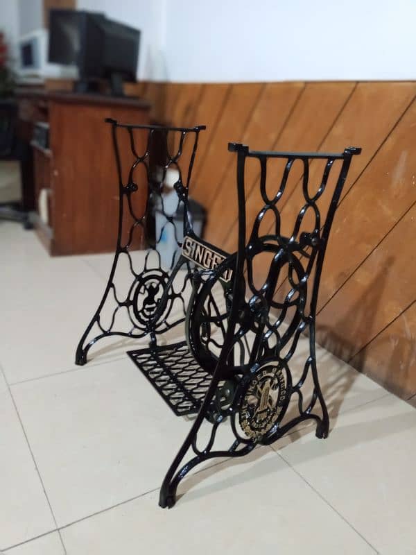 antique vintage singer sewing machine table stand 4