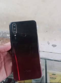 vivo y15