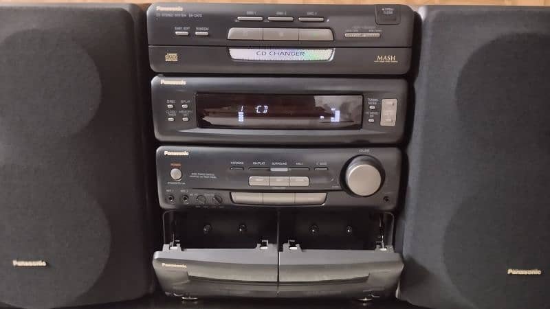 Panasonic CD Stereo system 1