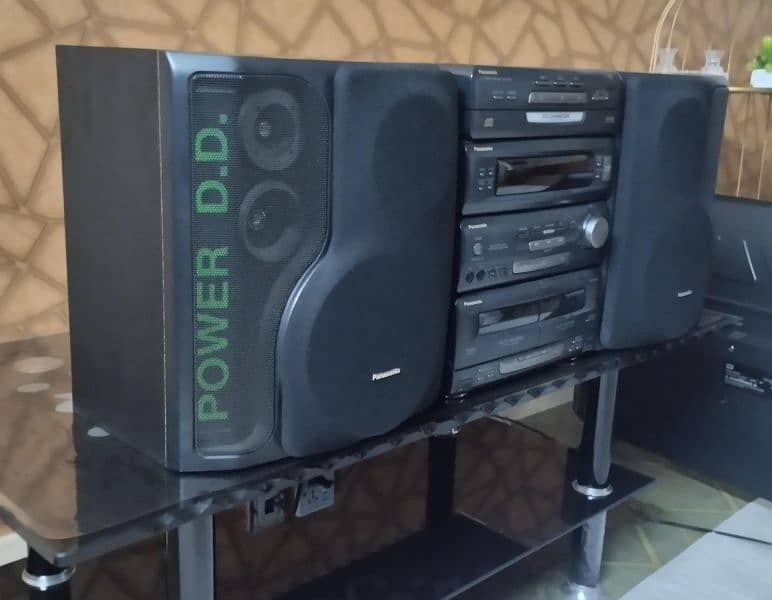 Panasonic CD Stereo system 2