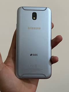 Samsung J7 (2017)