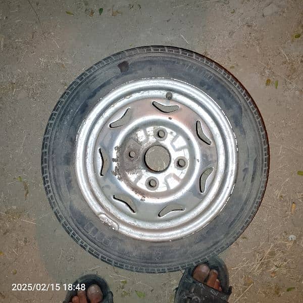 tyre with stepni size 13 4