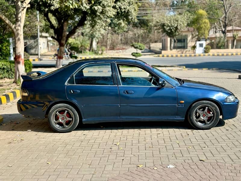 Honda Civic EXi 1995 18