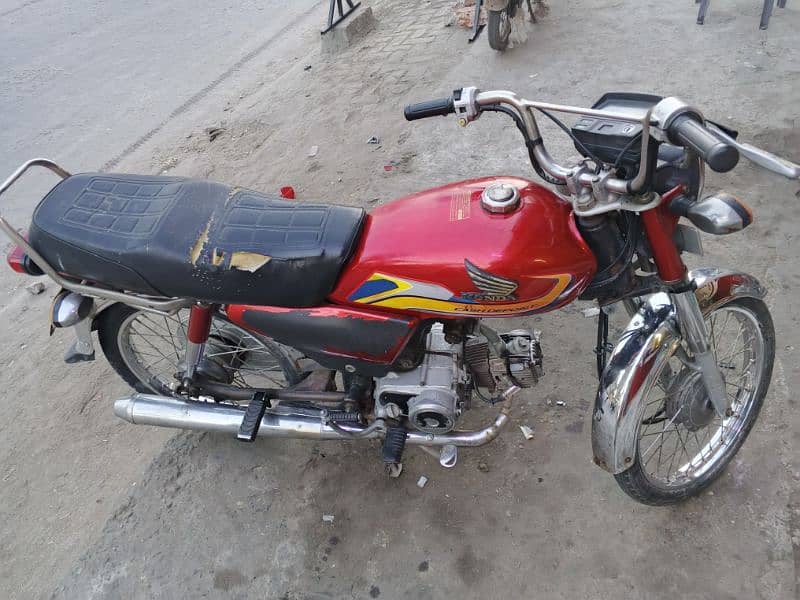 Honda Cd-70 2007 model 6