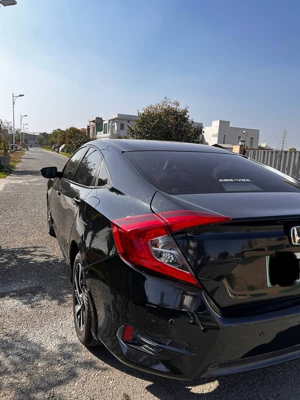 Honda Civic Oriel 2017 0