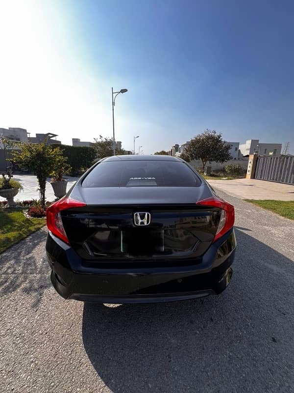 Honda Civic Oriel 2017 1