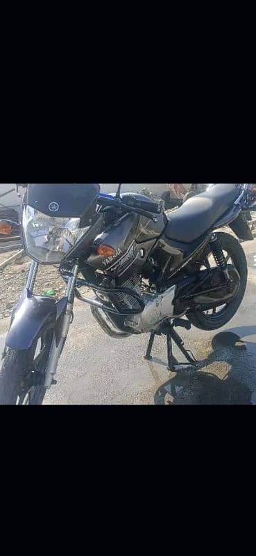 ybr 125 all ok lush condition 2016 model 3 digital number 1