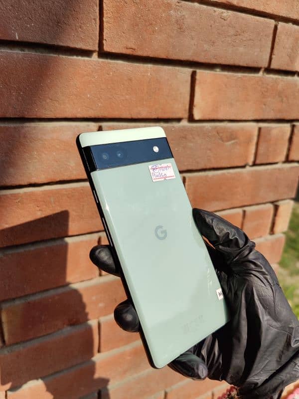 Google Pixel 6a. . . . . 6/128gb. . . . 3