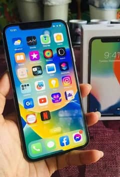 iPhone x 256 GB my WhatsApp number 03354716128