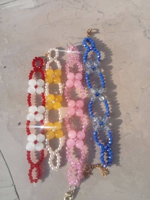 hand made beads bracelets 0