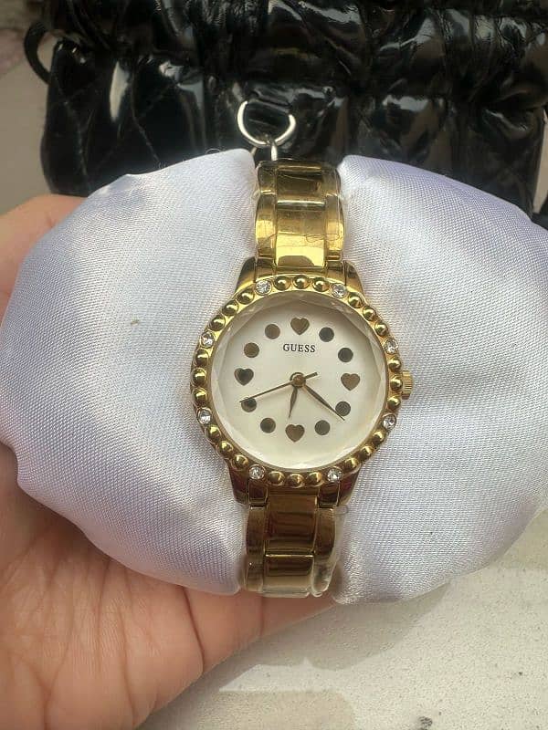 Guess women watch 2