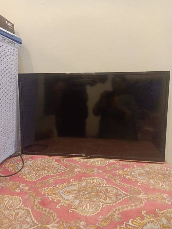 TCL 32 Inch LCD 0