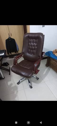 Executive Office Chair