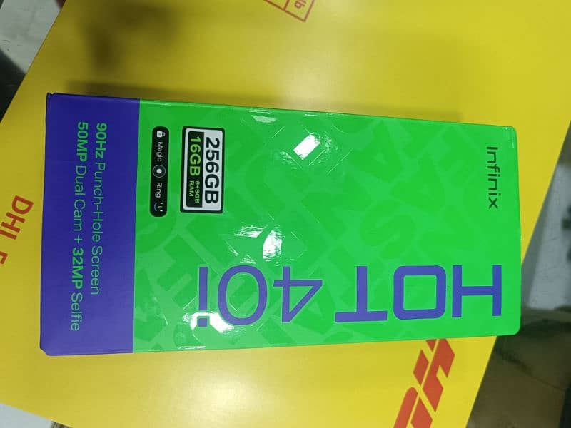 Infinix Hot 40i 8+8 256 3 maa Kee warranty original Saman Sara hy 1