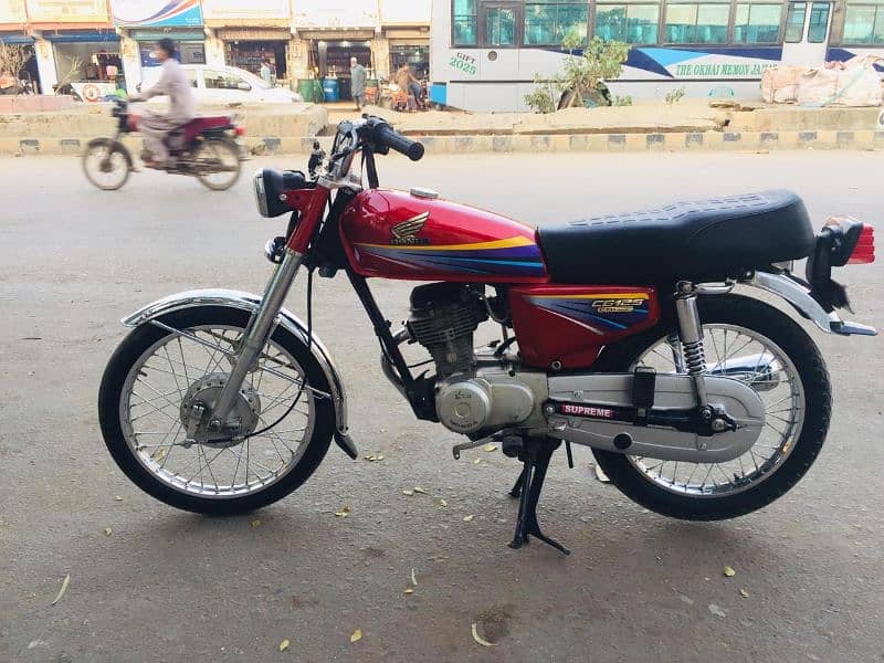 0317/2242/088 Honda cg 125 2012 model Karachi number 3