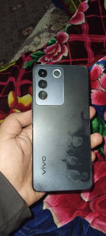 Vivo V27e 0