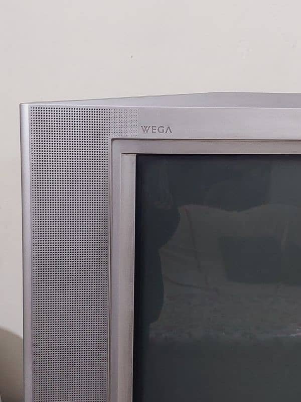 Sony Wega Television Neat condition 2